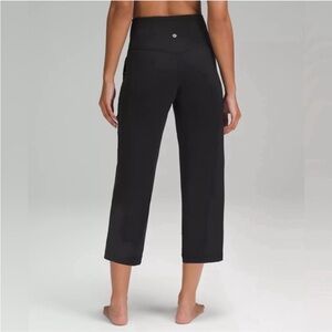 Lululemon Wide Leg Align Crop Sz 6